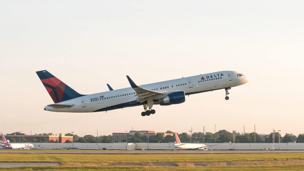 Delta plane taking off