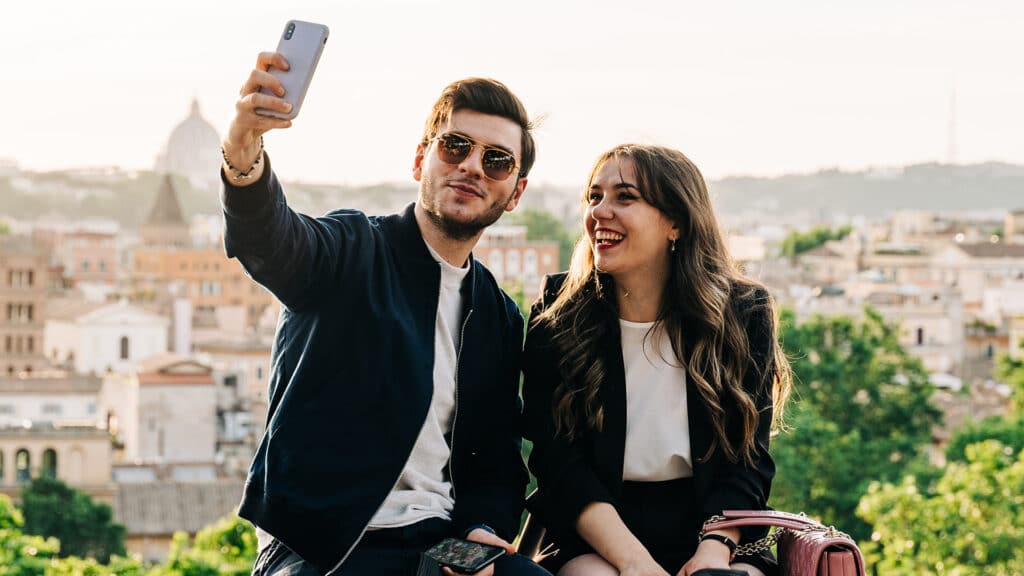 couple traveling in italy